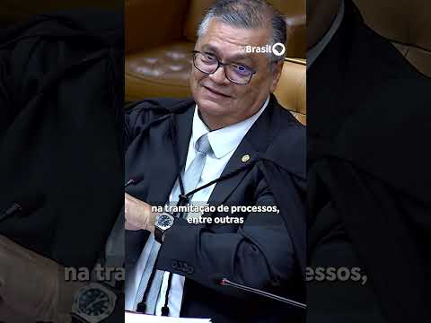 Flávio Dino decide suspender a aposentadoria compulsória como punição a juízes e magistrados