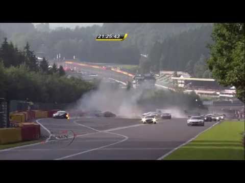 Spa 24h 2014, Huge Pileup at Eau Rouge