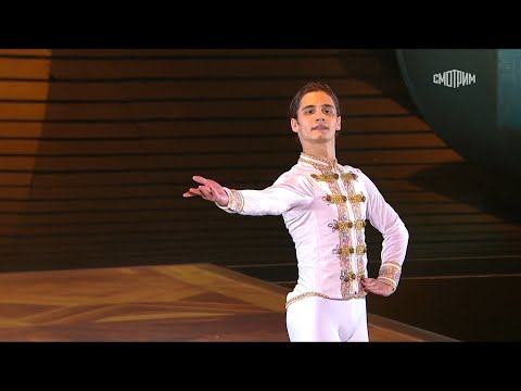 クラシック・パ・ド・ドゥからヴァリエーション、ドミートリー・ウクススニコフ　Dmitry Uksusnikov