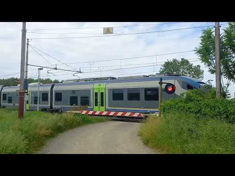 Passaggio a livello Gamalero (AL) - Level crossing - Spoorwegovergang