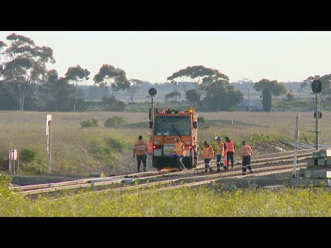 Timelapse: AUTECH Rail Grinder In Action (18/6/2020) - PoathTV Australian Trains & Railways