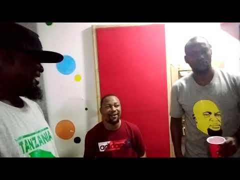 Majax-Maujanja Saplayaz ft Trump Mc studio session.