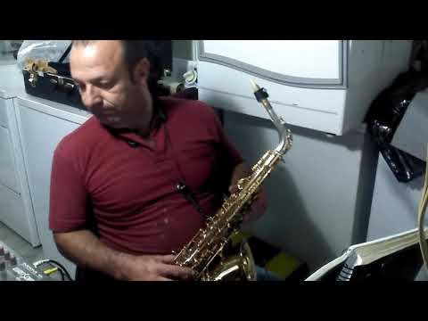 Hino 423 CCB sax alto no soprano