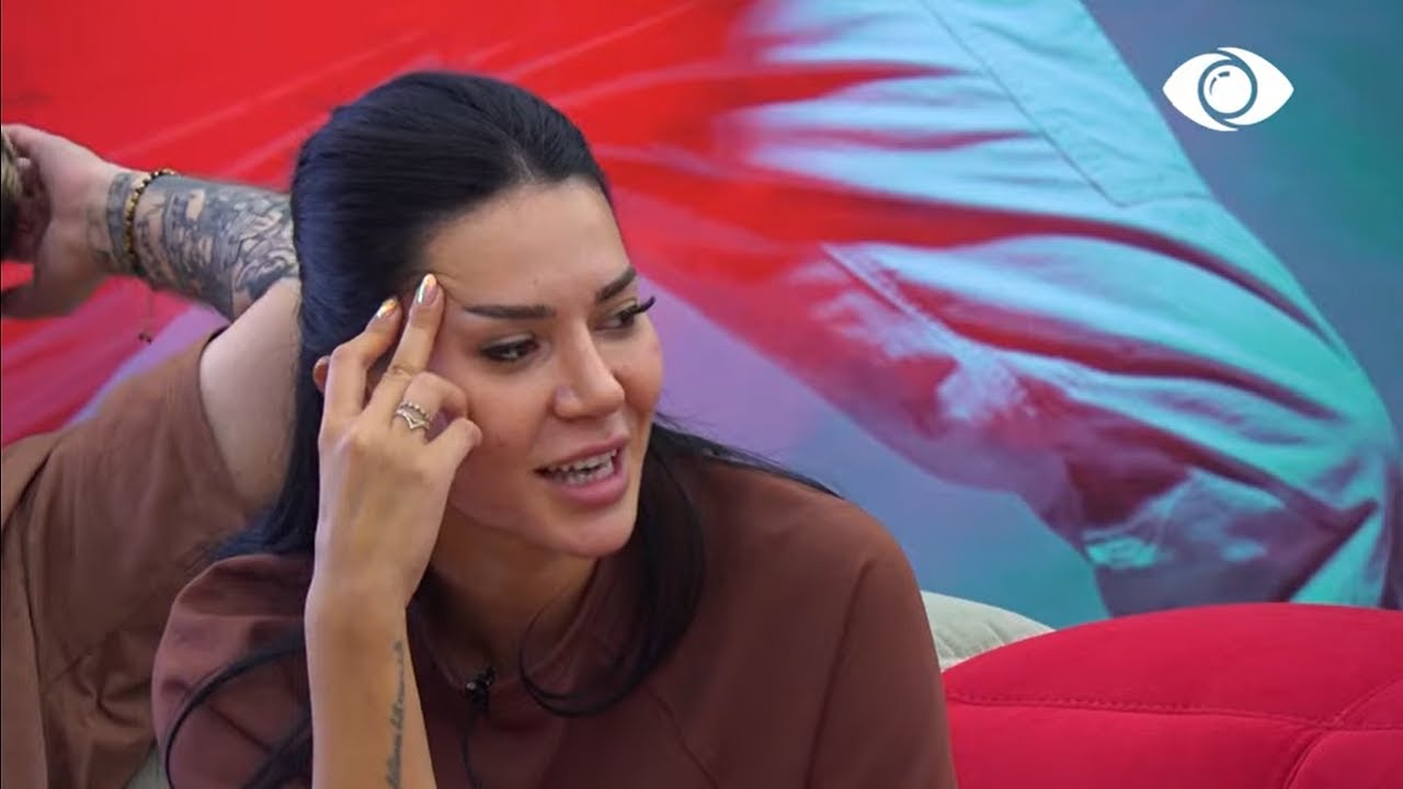 “Bëj valixhet gati”/ Raporti i tensionuar mes Efit dhe Deamishel, çfarë po ndodh mes vajzave?