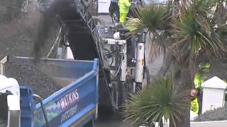 preview picture of video 'St Mawes road resurfacing 18th March 2014 Part 1'