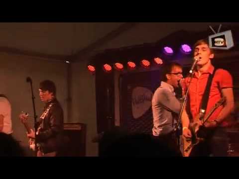 Killerchaps - Wolf Like Me (tv on the radio cover) @ Hultsfredsfestivalen '09