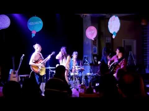 Dekolt - DEKOLT / Múza