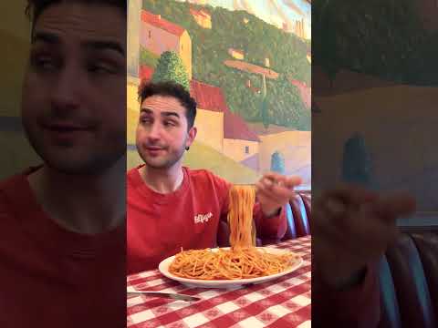 DO NOT cut SPAGHETTI in ITALY