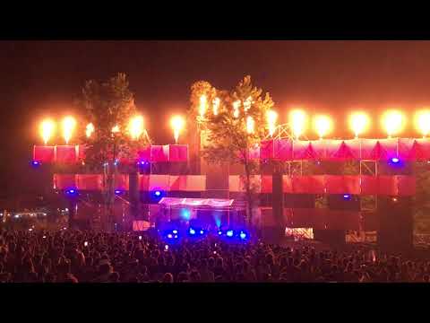 ANNA drops "The Age Of Love" @ LOVEFEST 2021 by Grotto - The Way Of Life.