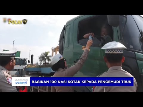 SATLANTAS POLRES PELABUHAN TANJUNG PRIOK BAGIKAN 100 NASI KOTAK KEPADA PENGEMUDI TRUK TRAILER