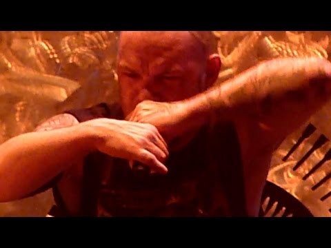 Five Finger Death Punch - Burn MF  (Live - Phones 4u Arena, Manchester, UK, Nov 2013)