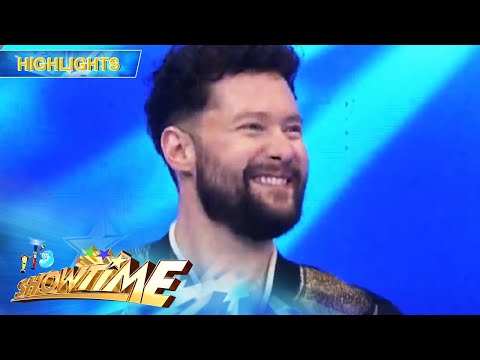 Calum Scott shows love for the Philippines | It's Showtime