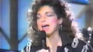 Gloria Estefan &amp; MSM - Betcha Say That (Solid Gold, 1987 88)