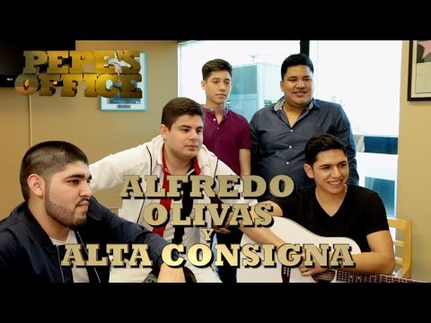 ALFREDO OLIVAS Y ALTA CONSIGNA LISTOS PARA EL CONCIERTO - Pepe's Office