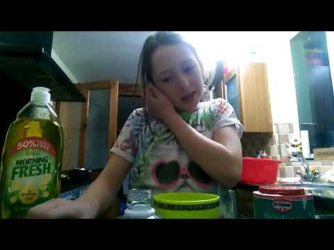 How to make slime with 4 ingredients, quick and easy.