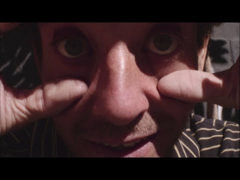 Place Presents: "Papa Liebt..." With Michi Mackrodt