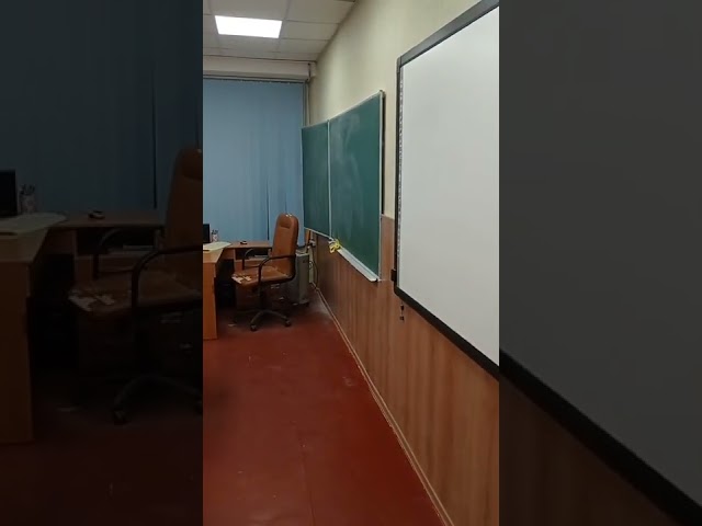 Фото Установка LED-панелей в школьном классе. Заменили светильники с люминисцентными лампами на современные LED-панели. Установлено 15шт. панелей 36Вт каждая.