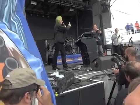 Yes Interviews: 3/26/13 - Cruise to the Edge Storytellers: John Wetton and Eddie Jobson