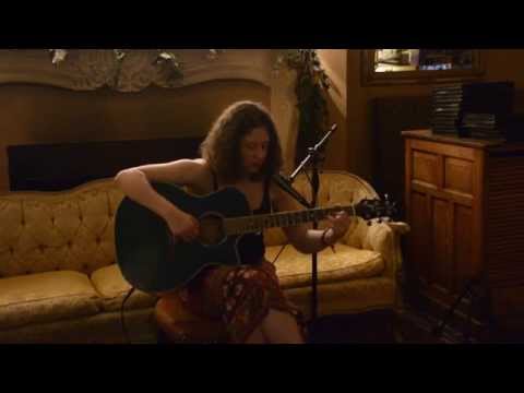 Sarah Huber - Here Comes The Sun (The Beatles Cover) (Live at Sahara)