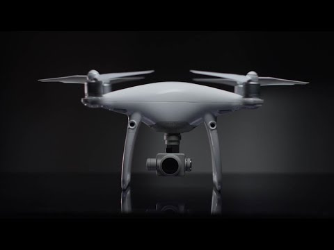 Kadr z filmu na youtube - Dron DJI Phantom 4 PRO