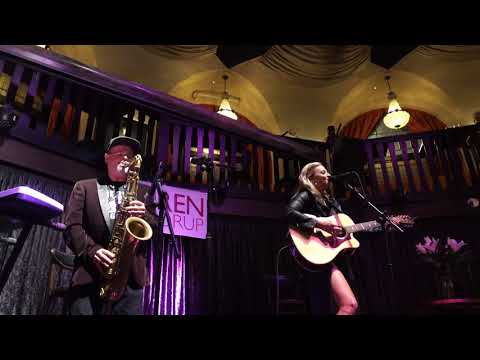 Karen Waldrup - Nobody’s Runnin’ Away  @ The Bedford  - 02-06-2019-4k