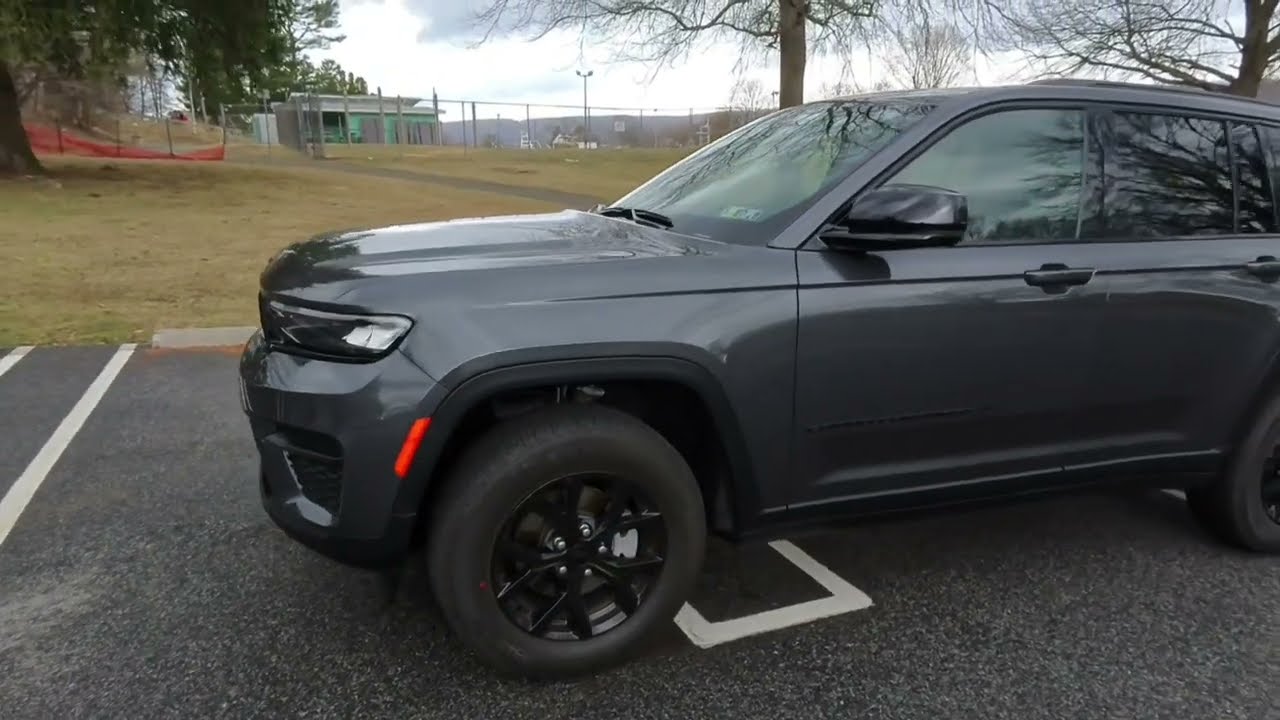 Living with the 2025 Jeep Grand Cherokee Altitude X – My Honest POV Drive