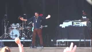 J. Cole - Grew Up Fast / The Cure (Live at Lollapalooza 2012)