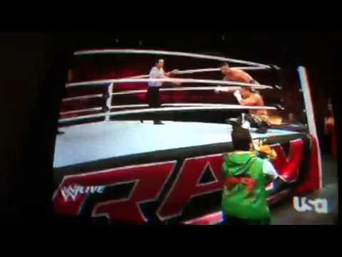 The Great Khali vs Primo and Epico