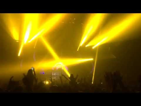 Bingo Players drop  BlasterJaxx - Fifteen (Hardwell Edit) at Roseland Ballroom NYC