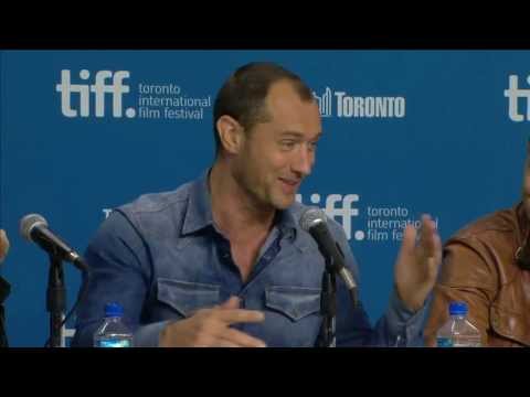 DOM HEMINGWAY Press Conference | Festival 2013