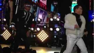 PSY feat. MC Hammer &quot;Gangnam Style/Too Legit to Quit&quot; NYRE Times Square NYE 2013 NYC