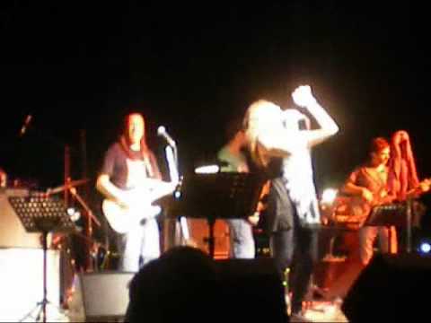 SOFIA ARVANITI DESERT IS IN YOUR HEART 2010 VERSION LIVE by kosdil