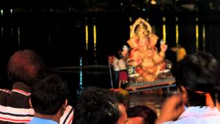 preview picture of video 'Ganpati Bappa Visarjan at Powai Lake Mumbai'