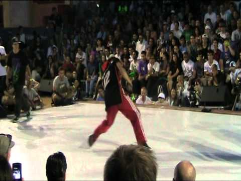 Mar.KO'S & Karajos Vs Enrythm & Foglia (HIP HOP CONNECTION 2011 @ Pesaro)
