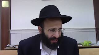 לשמוע שיעור תורה לפני ברכת התורה - טלטול פמוטים בשבת (הרב אלחנן משה נחמנסון) - התמונה מוצגת ישירות מתוך אתר האינטרנט יוטיוב. זכויות היוצרים בתמונה שייכות ליוצרה. קישור קרדיט למקור התוכן נמצא בתוך דף הסרטון