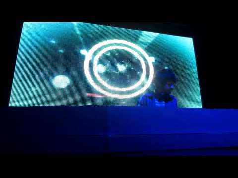 Mat Zo - (Zedd - Shave It)