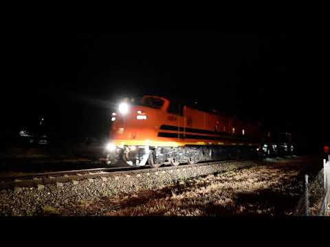 SCT 3MP9 CLF4 CSR009. A late running SCT freight from Melbourne arrives at Tailem Bend. 16/12/20