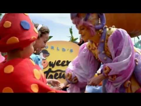 SEA WORLD SPOOKTACULAR COMMERCIAL 2012, ENGLISH