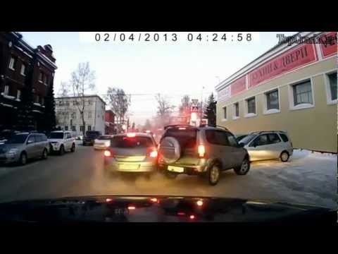 Kompilacja wypadków na drodze (luty 2013) część 1