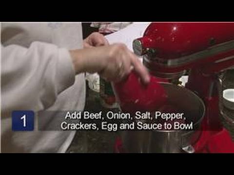 Meatloaf Recipes : How to Make Meatloaf With Eggs & Crackers