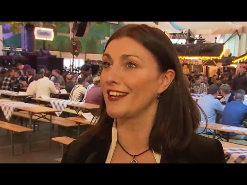 Die Frauen vom Freimarkt: Diana Traber sorgt in der Bayernfesthalle für das Wohl der Gäste