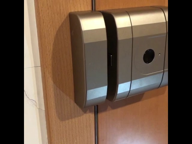 Vídeo relacionado con AYR Key Pro - Mando Bluetooth de Alta Seguridad para Cerraduras Inteligentes Lock Pro y Pass. [Azul Mate].