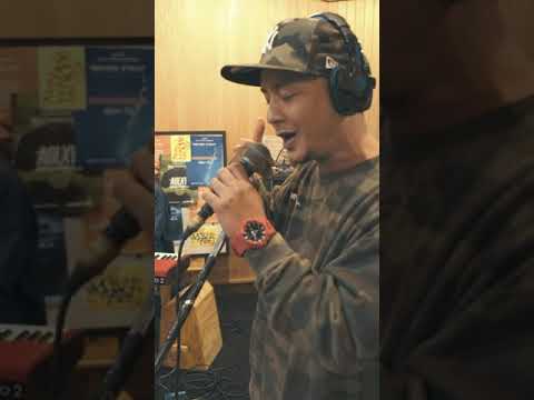 Tuan Tigabelas - 16 Bar (Live at Lunch Break Session)