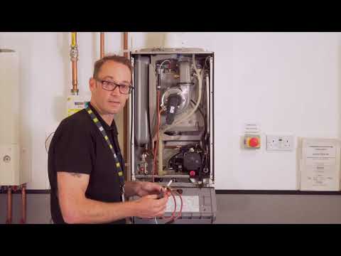 Quick guide to: Servicing an Alpha InTec2 Combi boiler