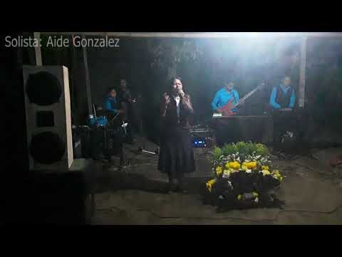 Solista Aide Noemi Gonzalez