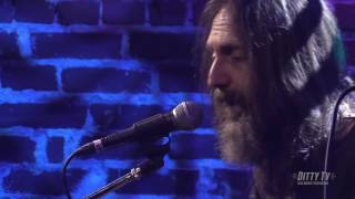 Chris Robinson Brotherhood performs "Shadow Cosmos" on Ditty TV