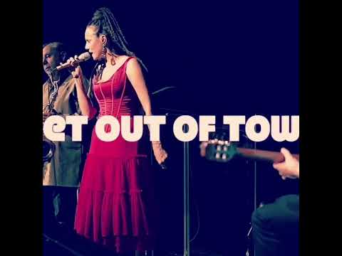 🔥 GET OUT OF TOWN - Melanie Bong GIPSY FIRE live jazz project feat. Lulo Reinhardt & Tony Lakatos
