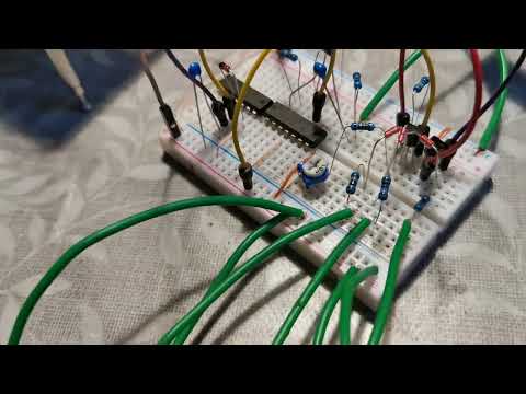 my first VCO with gate in, cv in, coarse tune, pitch stable.