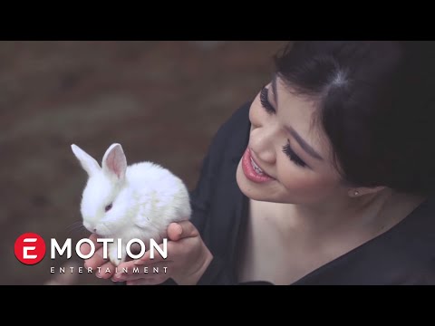 Agatha Suci - Lagu Bintang (Official Music Video)