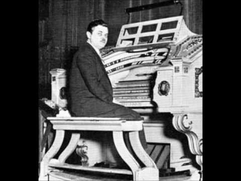 JESSE CRAWFORD - "HOLD ME" - EMPIRE LEICESTER SQUARE 4/20 WURLITZER - 1933